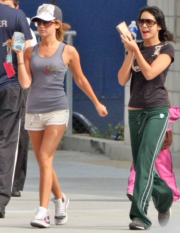 hudgens_tisdale_111907.jpg