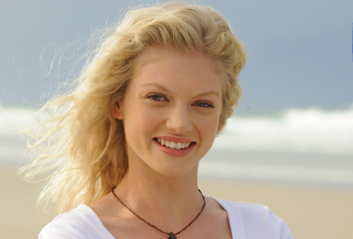 Cariba-Heine-season-3-h2o-just-add-water-10295508-390-264.jpg