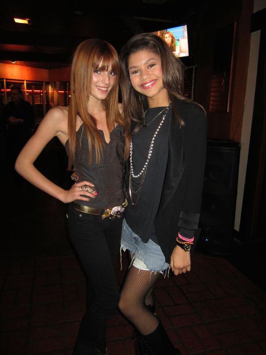 Bella-Thorne-Shake-It-Up.jpg